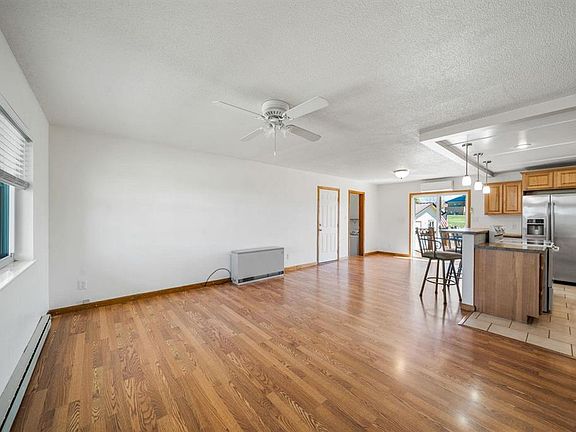 5th image of 412 S Mesa Avenue