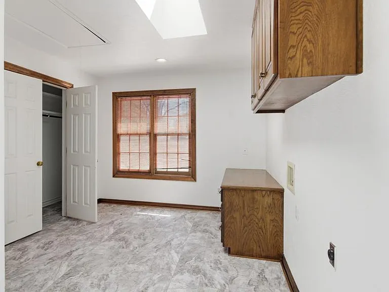2516 Shirley Ave — Photo 28