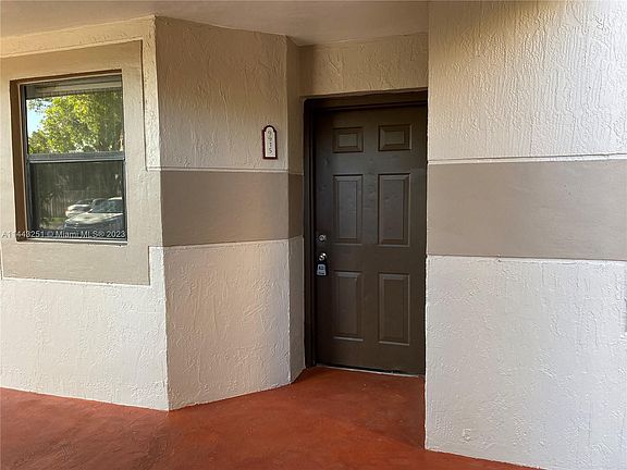 2nd image of 9915 Nob Hill Ct #9915
