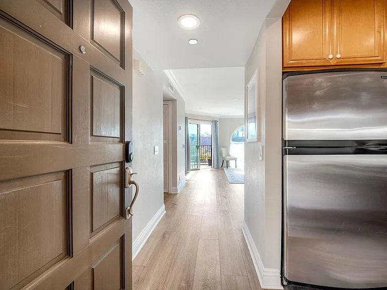 7509 Draper Ave — Photo 2