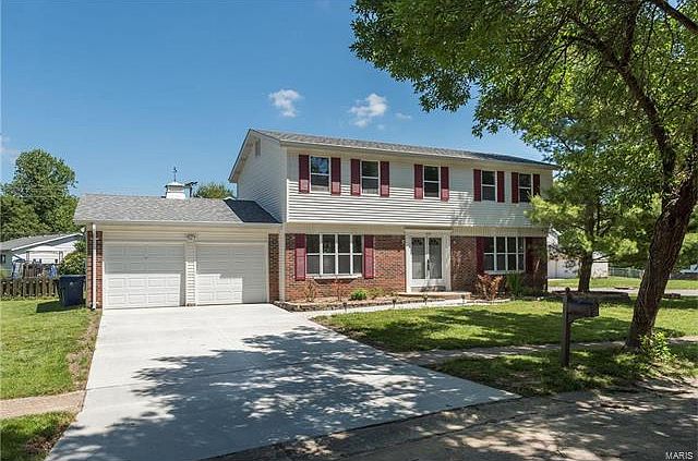 1st image of 2031 Castlebar Dr