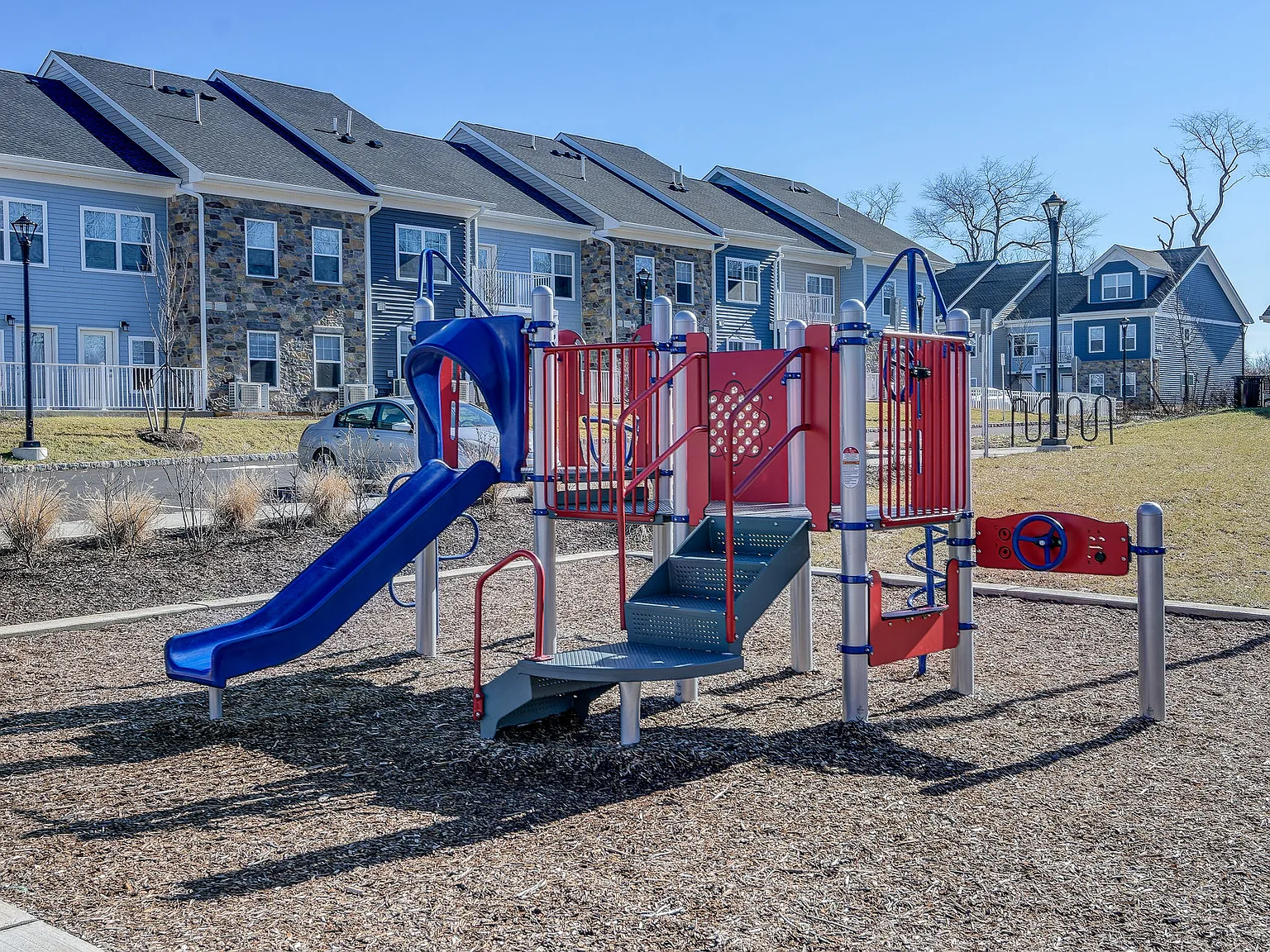 Clinton Woods Apartments — Photo 3