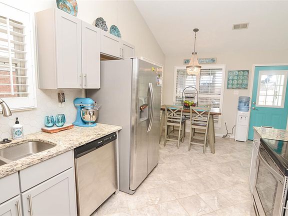 5th image of 5454 Bradley Ln