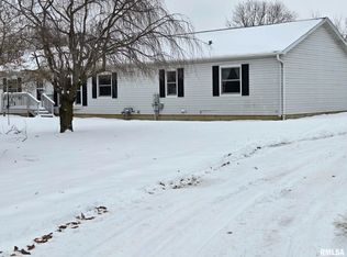16236 E Lakeview Dr, Lewistown, IL 61542