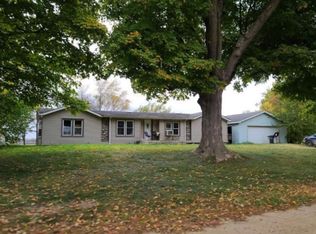 54704 Fulton Rd, Leonidas, MI 49066