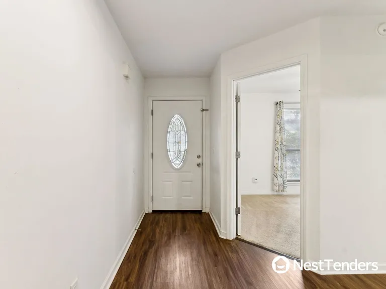 1729 Crescent Rd — Photo 5