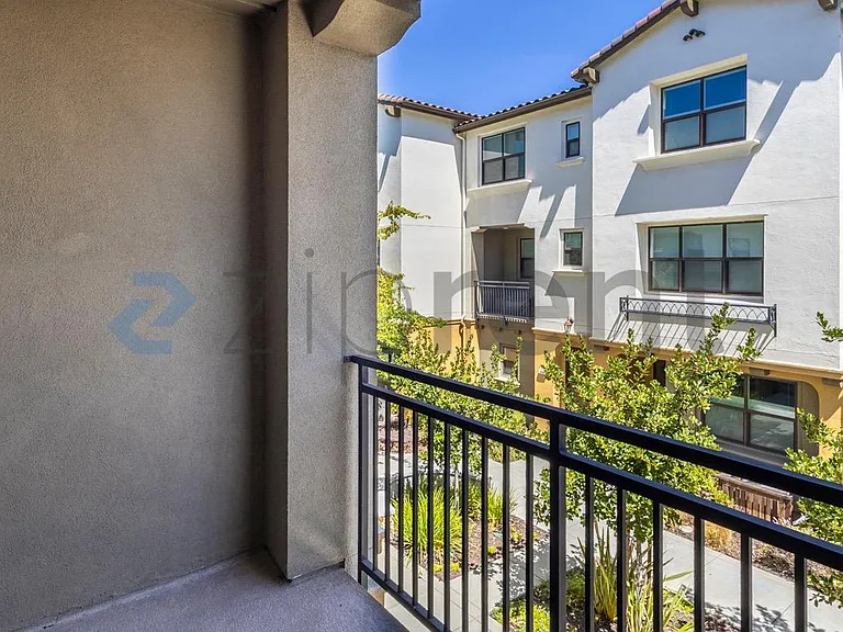 323 Alviso Ter — Photo 13