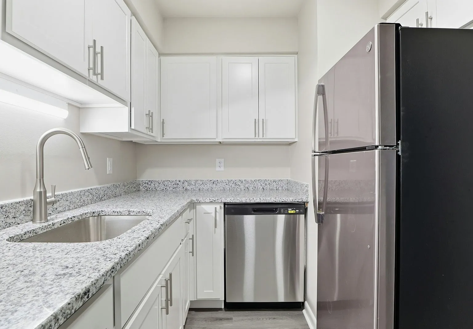 105 East Allen Street, Unit 303 — Photo 4