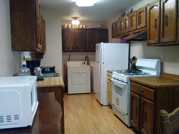 3rd image of 3690 Vernon Dr