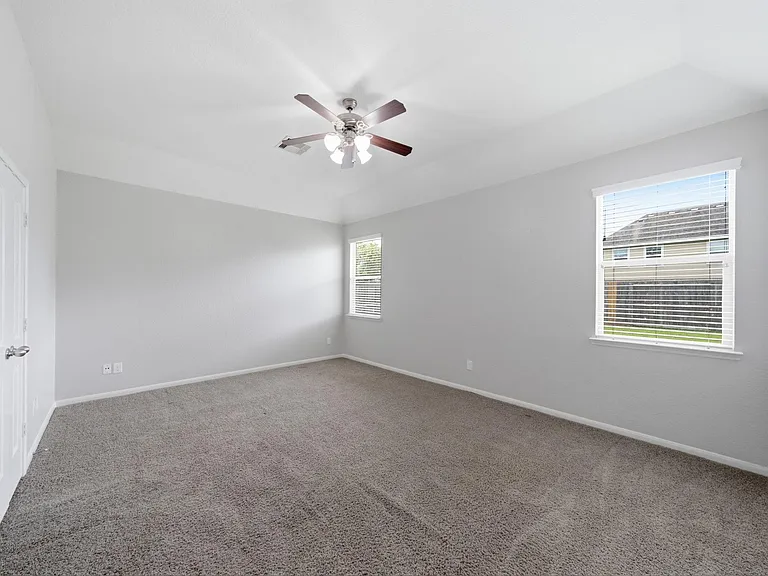 4207 Canterbury Park Ln — Photo 19