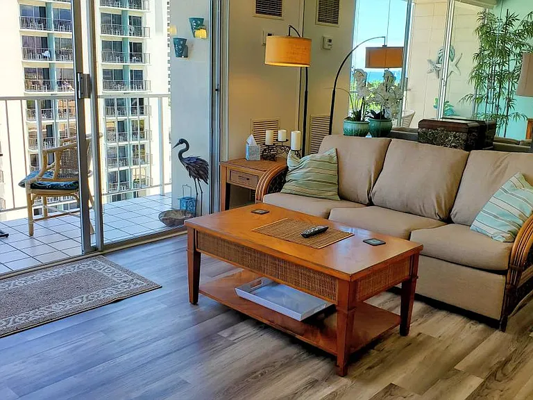 1925 Kalakaua Ave #1302 — Photo 2
