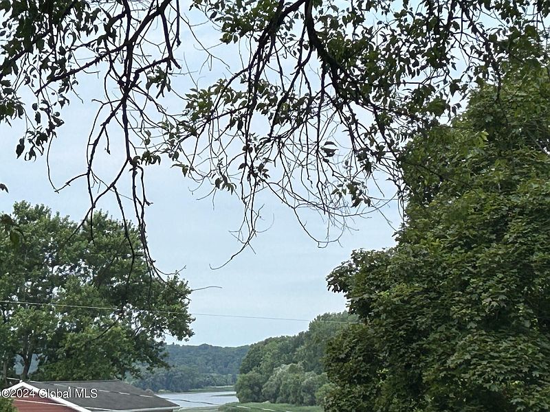 2nd image of 237 Forts Ferry Road