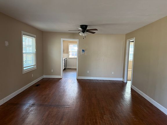 3rd image of 205 W Allen St