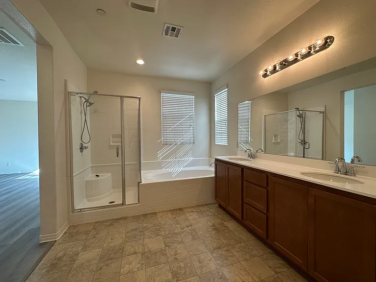 6626 Mogano Dr — Photo 7
