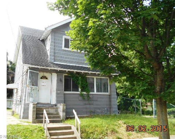 1st image of 884 Sheridan Ave