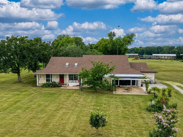 358 Easley Rd, Smithville, TX 78957