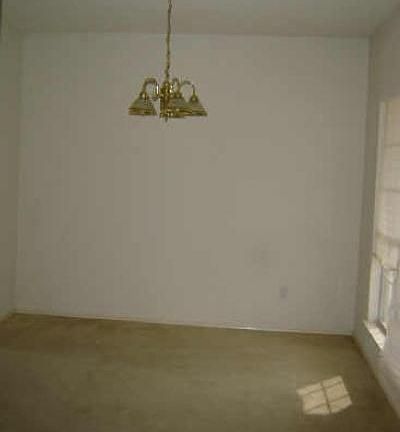 5th image of 203 Harvest Bend Dr