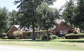 2nd image of 175 Sunnybrook Dr