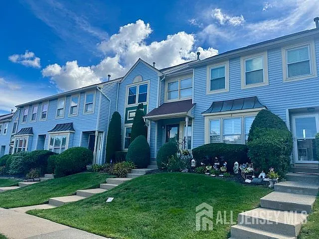 2 bed, 2.5 bath, $2,700 — Photo 3