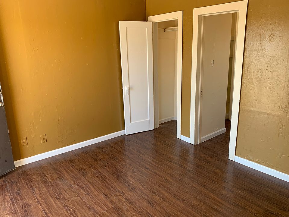1st image of 1631 N Carson St APT 4