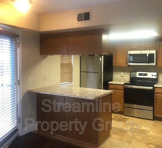 1201 Galapago St #92 — Photo 5