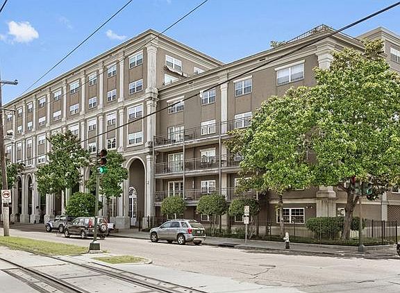 5th image of 1750 Saint Charles Ave APT 410