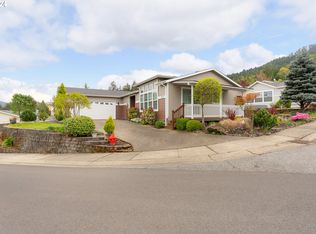 102 Kimberly Way, Canyonville, OR 97417