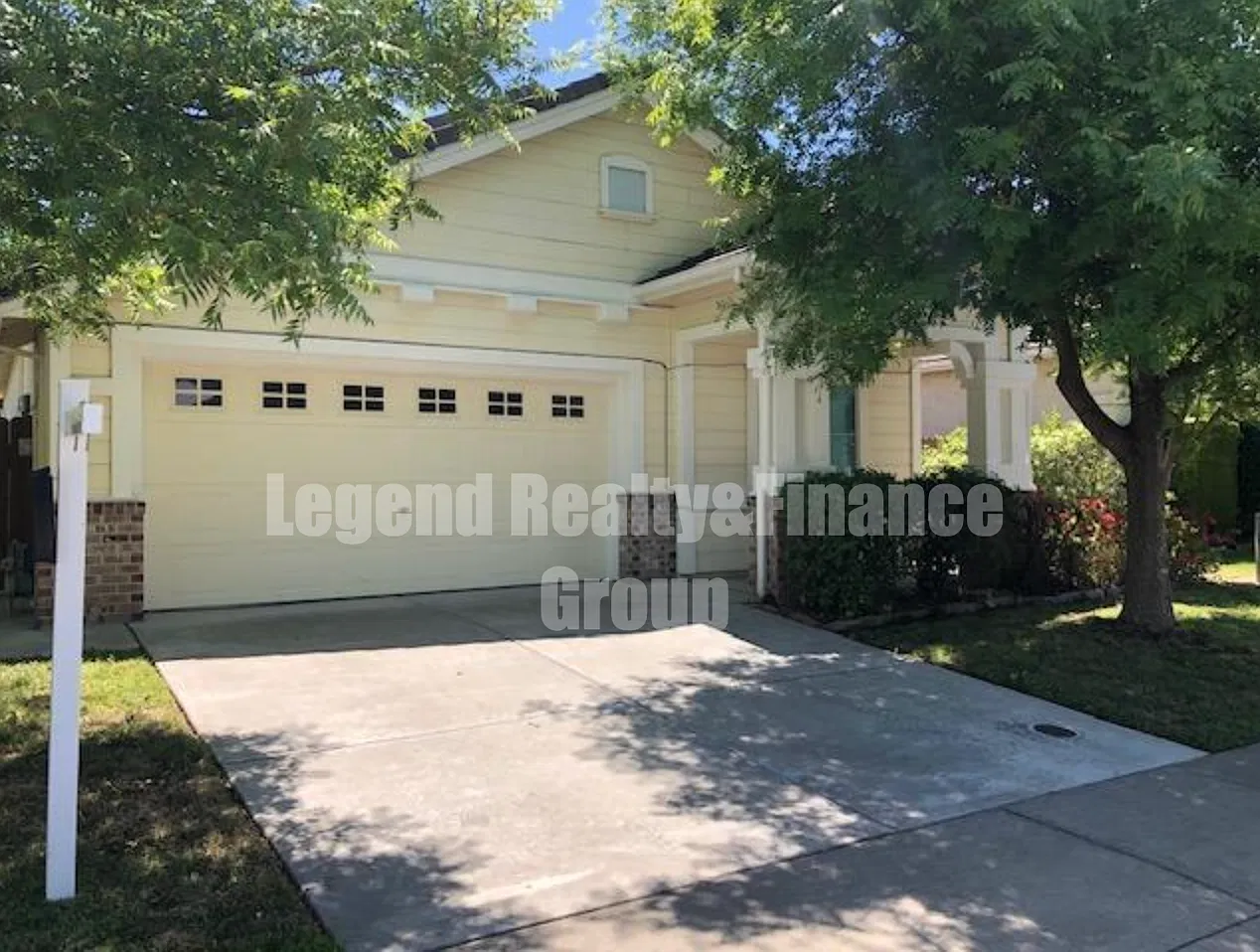 4 bed, 1712 sqft, $2,620 — Photo 2
