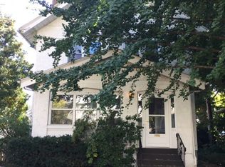415 E Rusholme St, Davenport, IA 52803