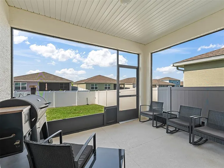 7206 SW 60th Ln — Photo 40