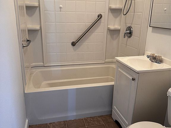 5th image of 3618 W Madrona Street