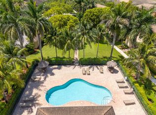 Cali Greens, Homestead, FL 33035