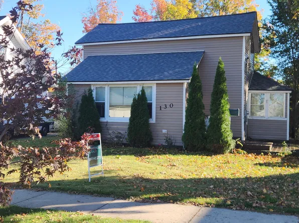 130 E Sycamore St, Wayland, MI 49348