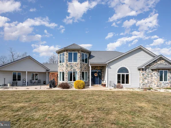 525 Mount Rock Rd, Newville, PA 17241