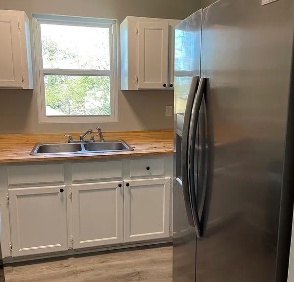 202 E Columbia Ave — Photo 10