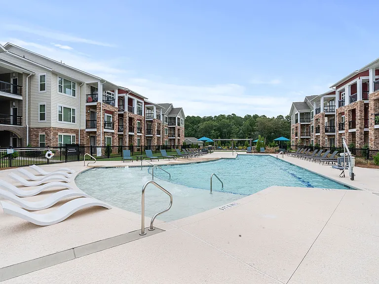Addison Ridge Apartments — Photo 7