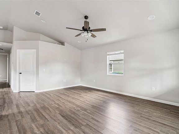 4th image of 23166 NW 180TH AVENUE