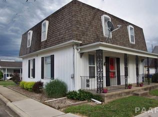 134 N Santa Fe Ave, Princeville, IL 61559