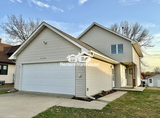 21305 Church Ave, Rogers, MN 55374