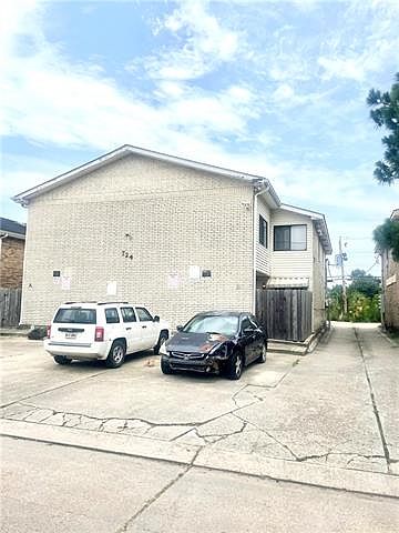 1st image of 724 Vouray Dr #C