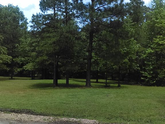 4th image of 572 County Road 4200