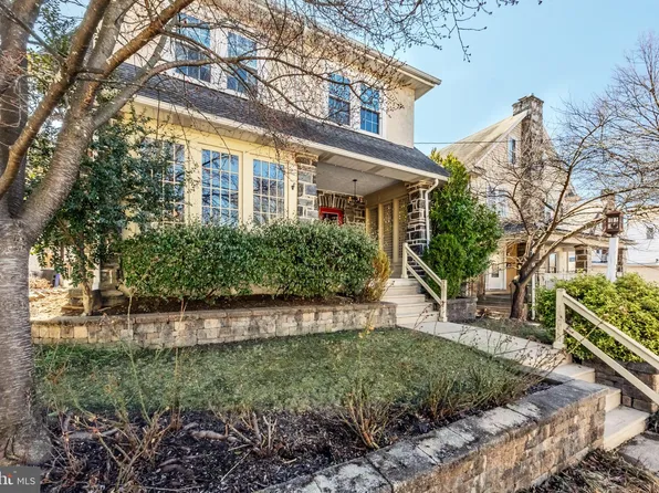 21 E Turnbull Ave, Havertown, PA 19083
