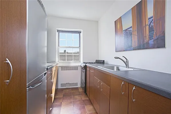 Sold by Qwest Residential Downtown LLC | media 13