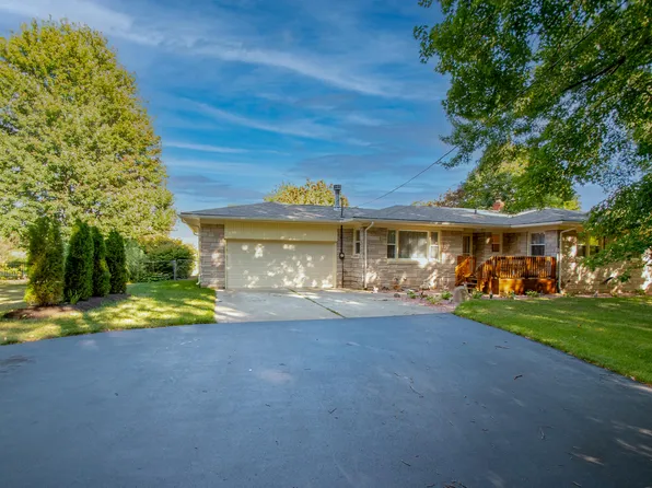 121 S 400 W, Laporte, IN 46350