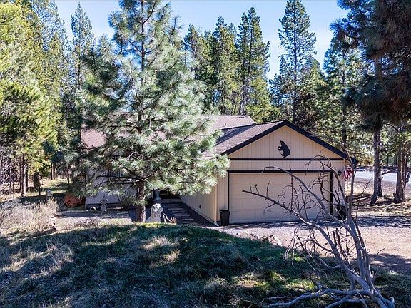 3rd image of 55526 Circle St