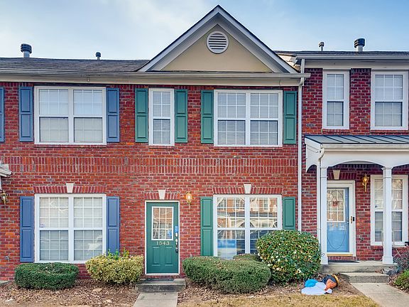 2nd image of 1543 Cove Creek Cir