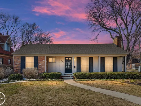 785 Barrington Rd, Grosse Pointe Park, MI 48230