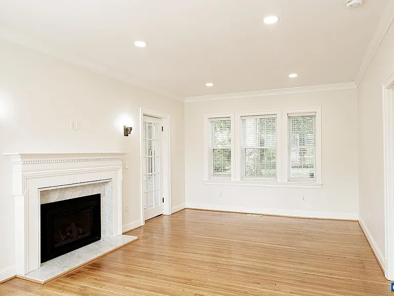 675 Evergreen Ave — Photo 5