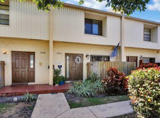 2124 NE 44th St #10, Lighthouse Point, FL 33064