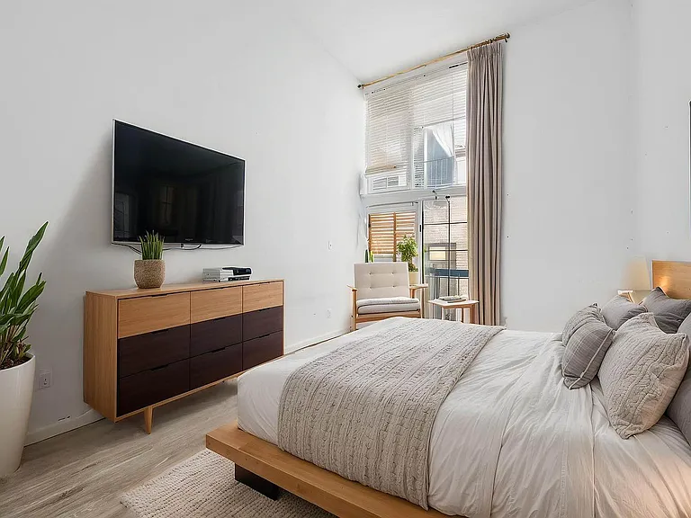 88 Fulton St #117 — Photo 3